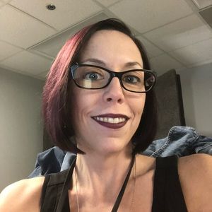 Meet your Posher, Courtney